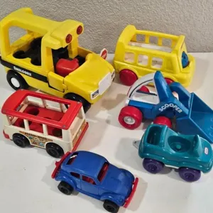 Plastic Toy Vehicle Assortment (Lot of 6)