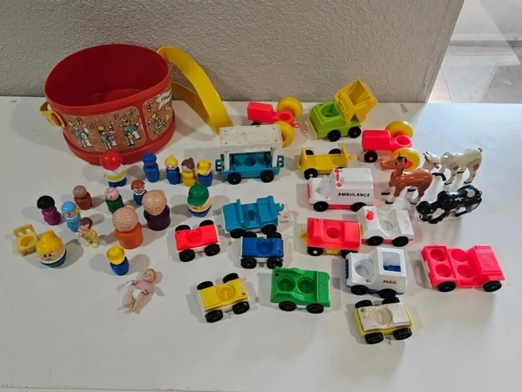 Vintage Fisher-Price Toys 30+pc Mixed Lot