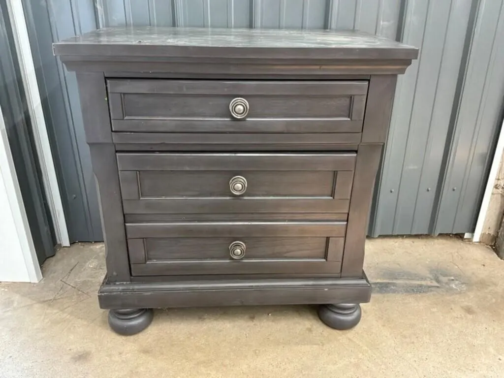 B1061X N USB Nightstand