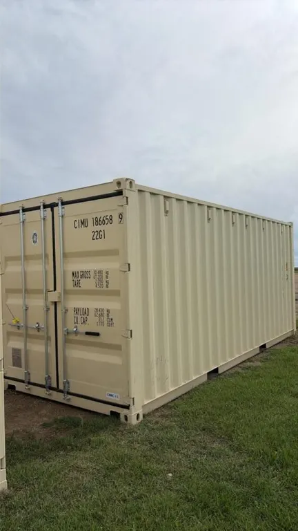 20’ storage container