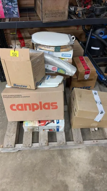 Assorted pallet lot (plumbing)