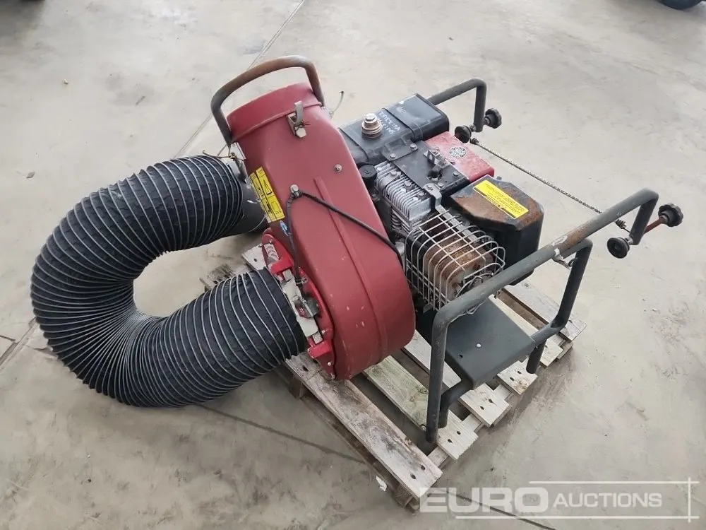 Petrol Leaf & Debris Vaccum, Briggs & Stratton Engine