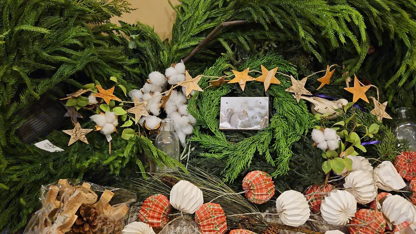 Christmas Greenery and Seasonal Decorations Assortment