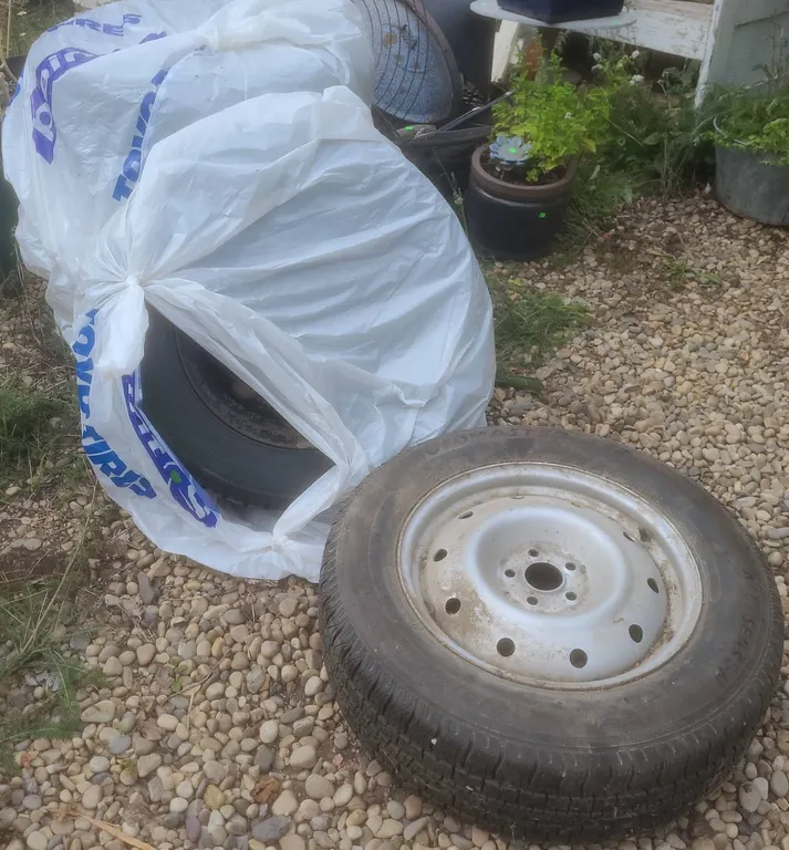 215/65R16 Tires on Steel Rims Tomaster S72 and Nokian Nordman Subaru 5x100