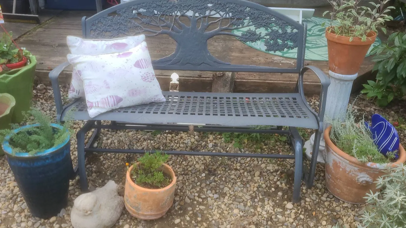 Metal Outdoor Bench with Tree Design and Accessories