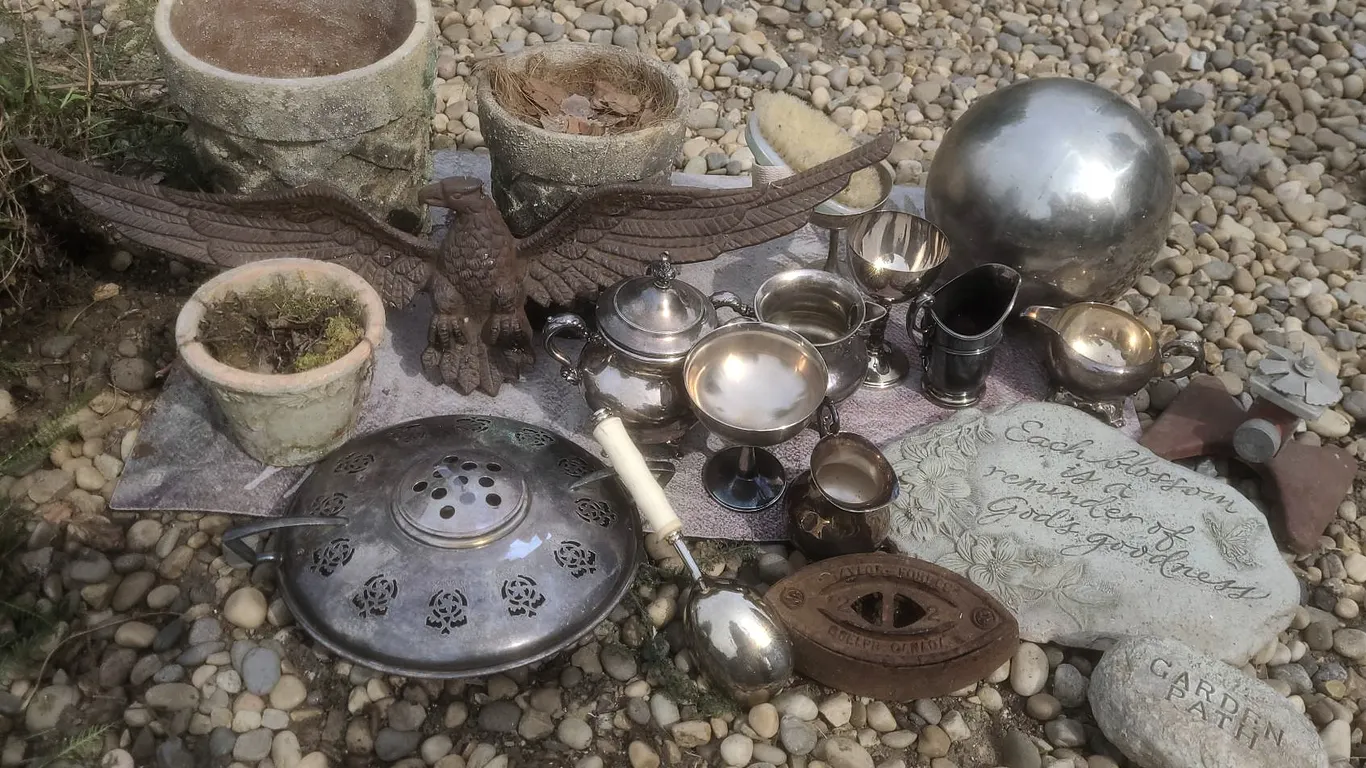Garden Decor Lot With Planters, Eagle, Metalware, Stones, Cast Iron
