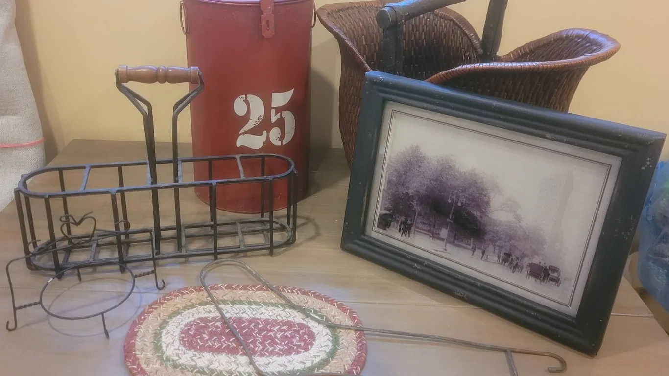 Basket, Metal Bin, Vintage Style Photo, Iron Holders and Mat