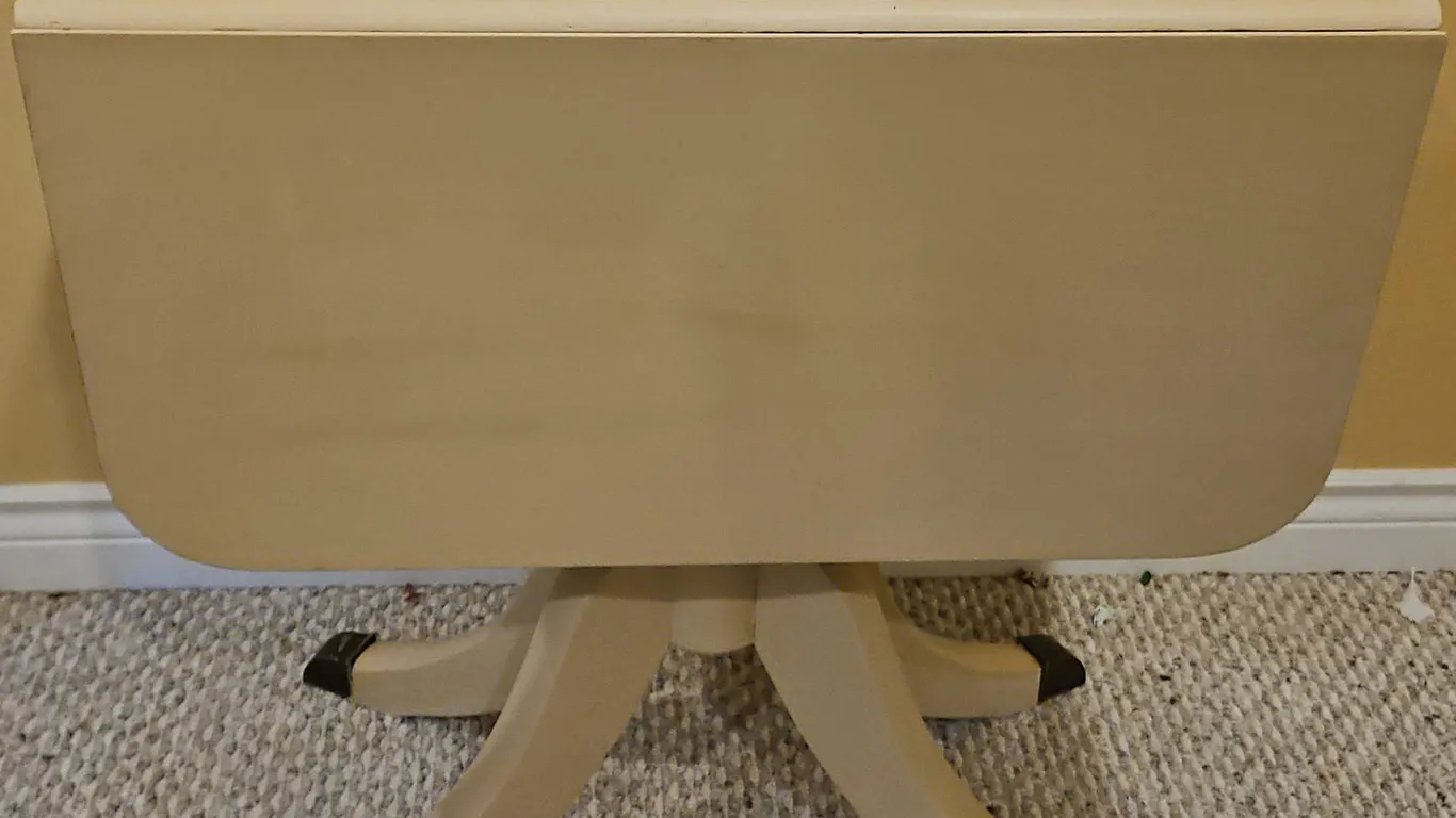 Pedestal Drop-Leaf Table with Floral Painted Motif