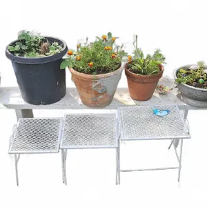 Garden Decor: Metal Plant Stands, Garden Pots and Accessories