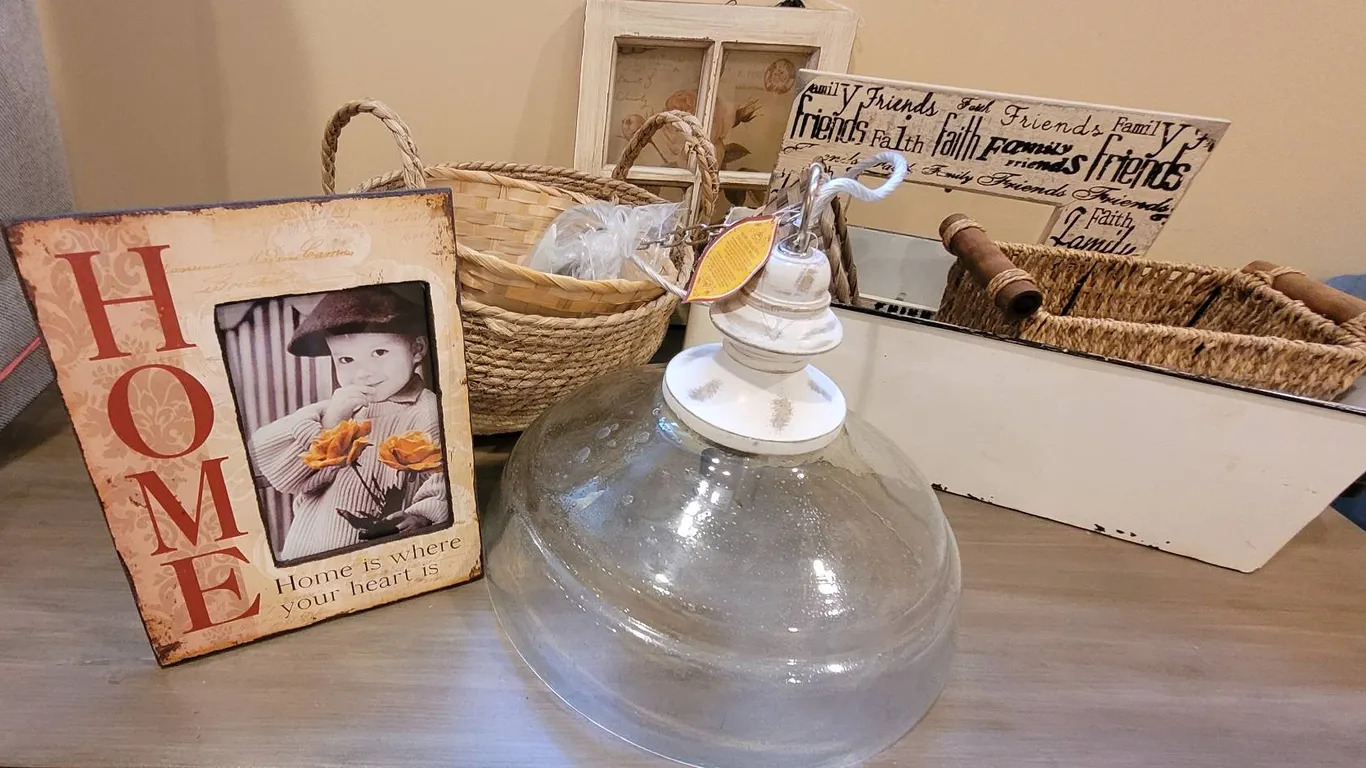 Décor: Glass Pendant Light, Baskets, Framed Prints, Home Sign