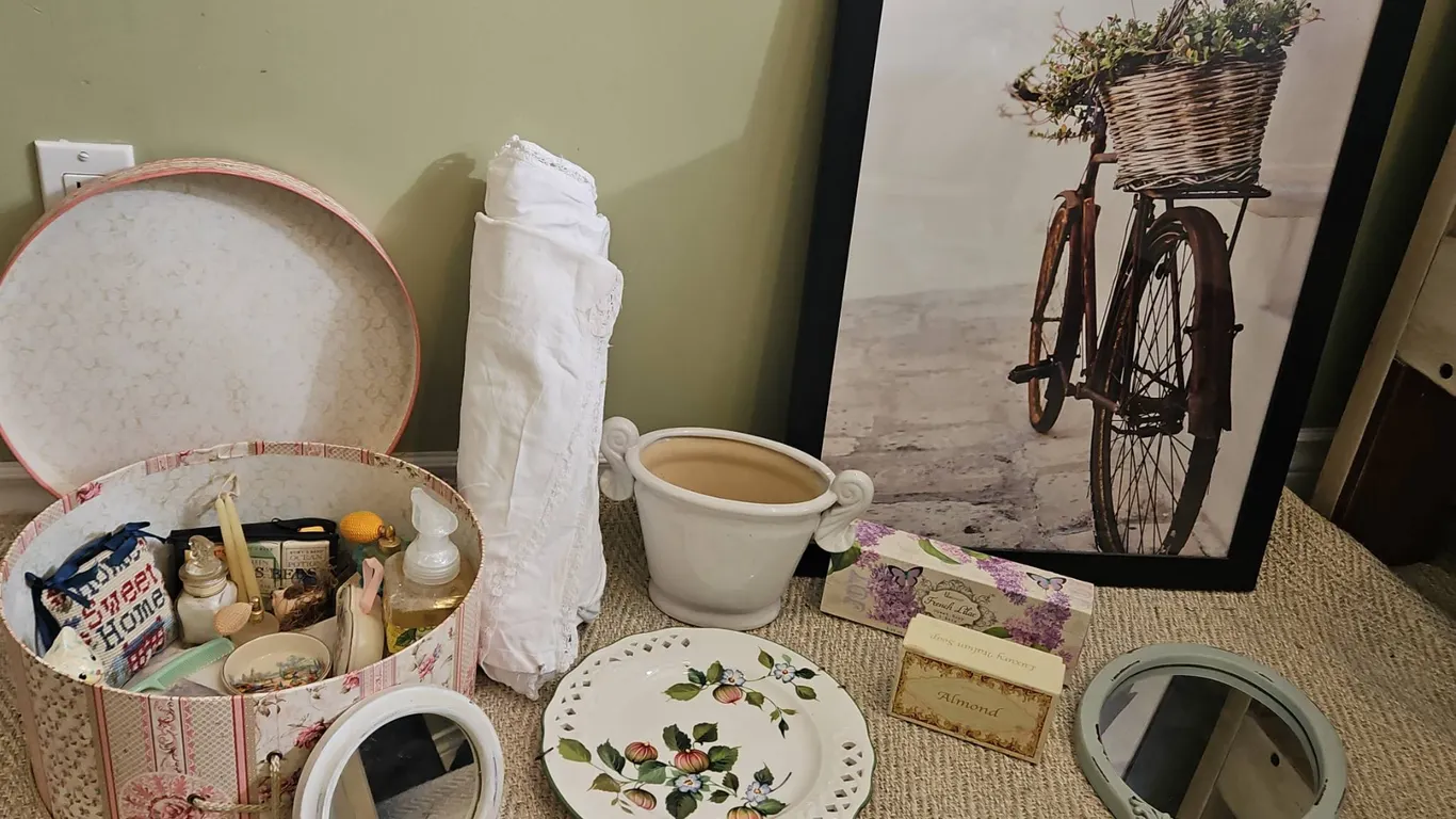 Decorative Bath Lot With Brunelli Italian Plate, Mirrors, Soaps and Accessories