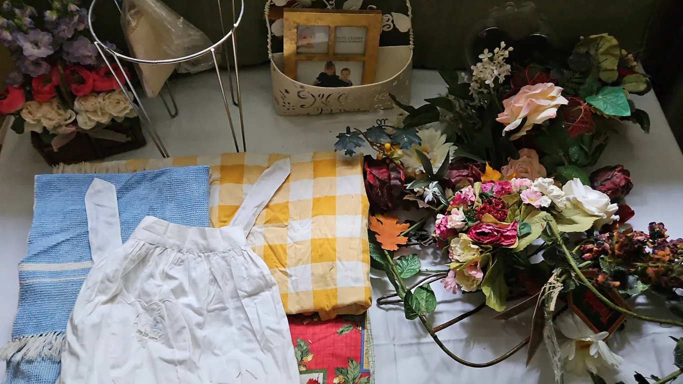 Lot: Artificial Flowers, Linens, Metal Stand, Decorative Items