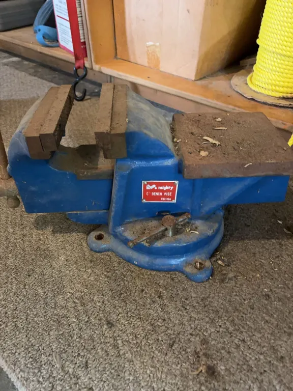 Mighty 6-Inch Bench Vise, China