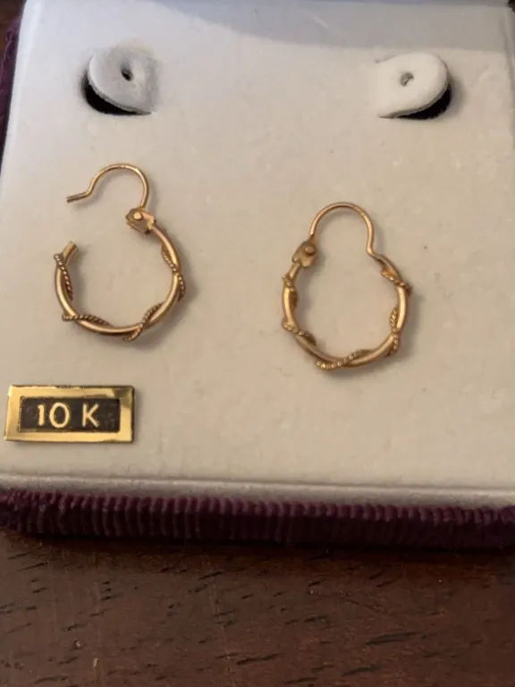 10K Gold Hoop Earrings, 0.71g