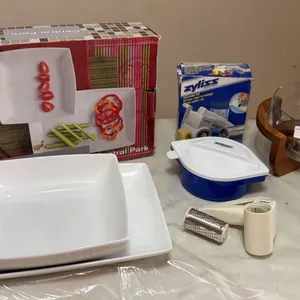 Kitchen Serving and Prepware Lot