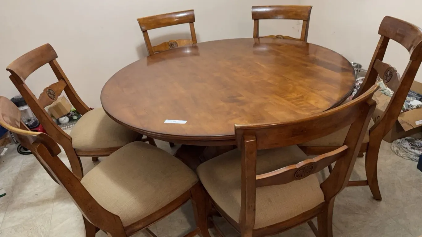Wooden Round Dining Table with 6 Chairs