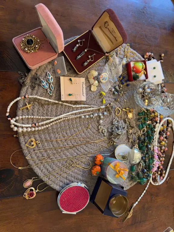 Fashion Jewellery Lot with Necklaces, Earrings, and Bracelets