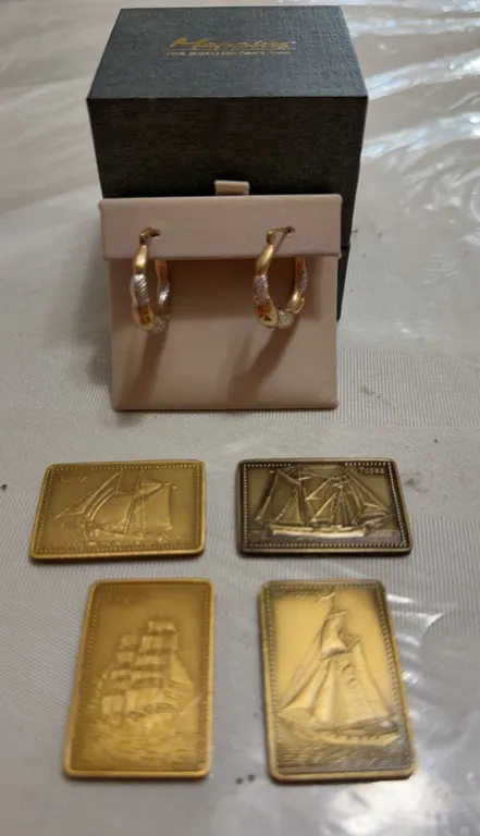 Hoop Earrings and Tall Ships Gold-Plated Bars Set