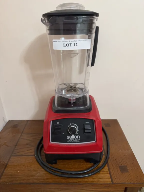 Salton Harley Pasternak Blender Red Black