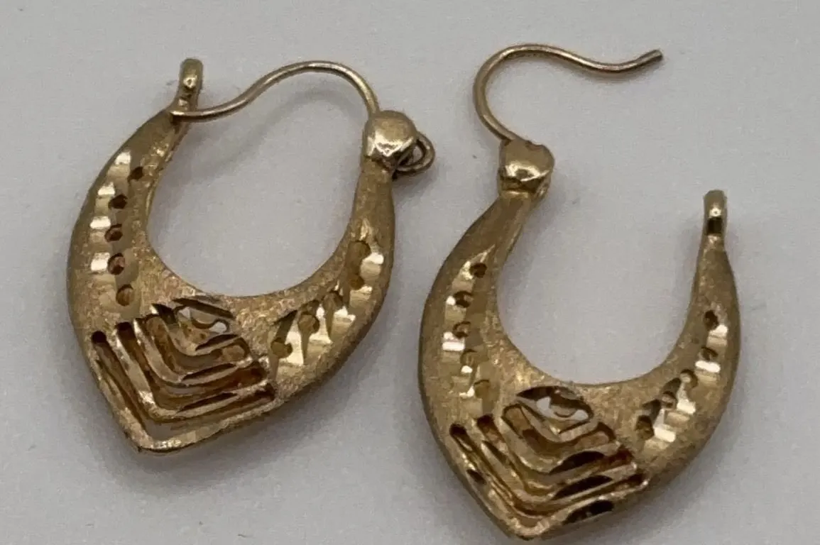 10K Gold Hoop Earrings, 4.15 Grams