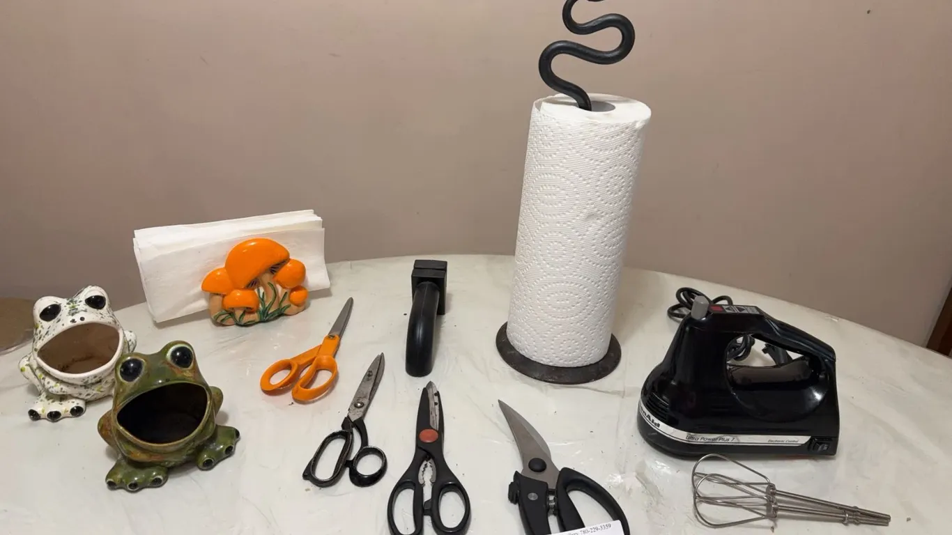 Kitchen Tool Lot With KitchenAid Mixer