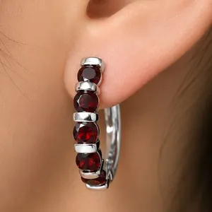 Silver(3.73g),  Garnet (0.8ct) Earring Retail value $240