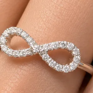 14k(1.3g), Natural Diamond (0.11ct) Ring, Size 6.75 Appraised value $2200