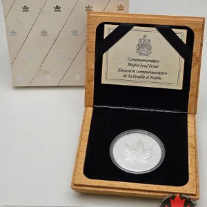 RCM Canada 1989 : $5 Coin : Commemorative Maple Leaf Issue  (COA) (.9999)