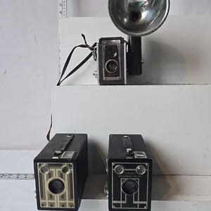 3 - Cameras, Duraflex IV w/ flash & Brownie (2)
