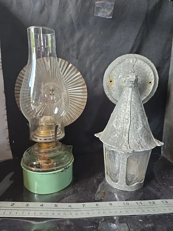 Electric Wall Light & Bracket Oil Lamp