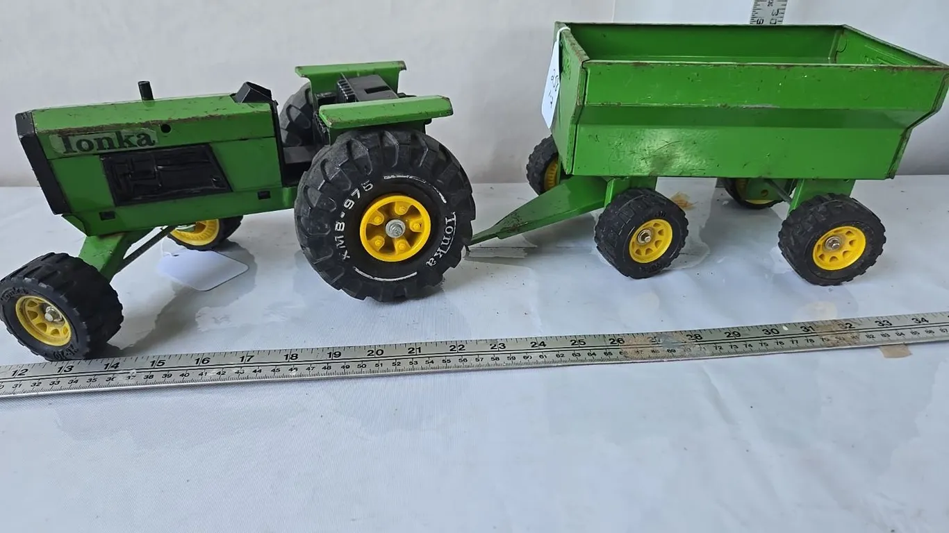 Tonka Tractor & Wagon - played with condition