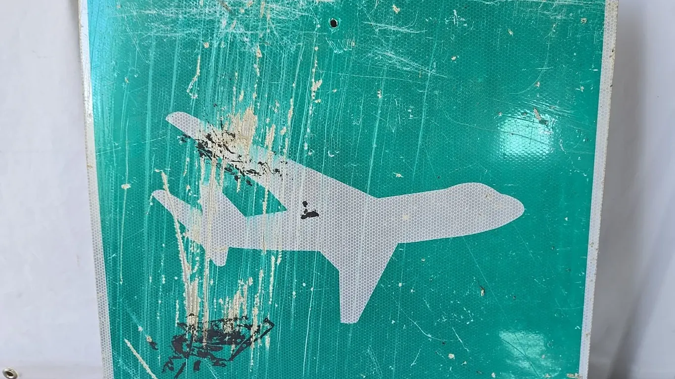 Airport Aluminum Sign - original