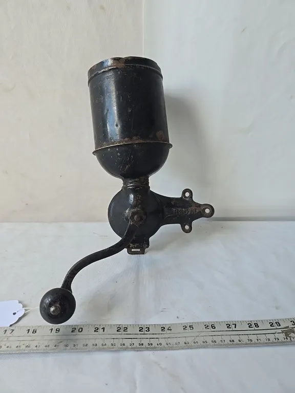 Regal Wall-mount grinder - missing lid