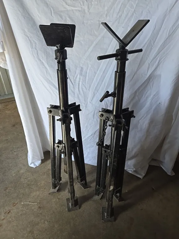 Pair HD Stabilizer V Jacks