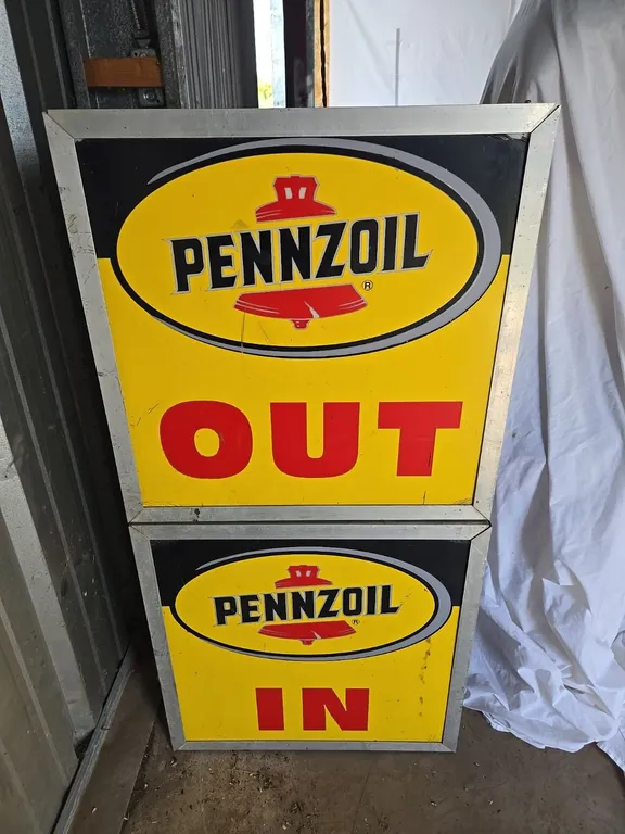 Pennzoil In & Out Signs - Modern