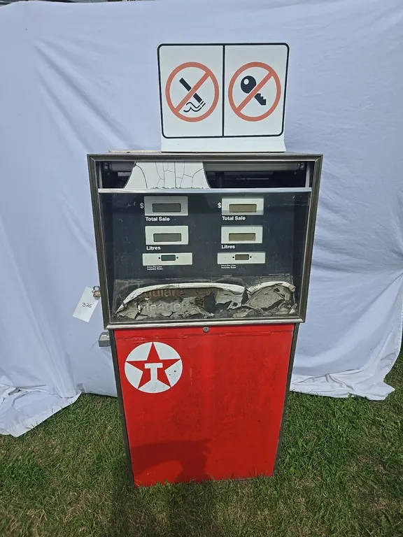 Bennett Model 100I Gas Pump