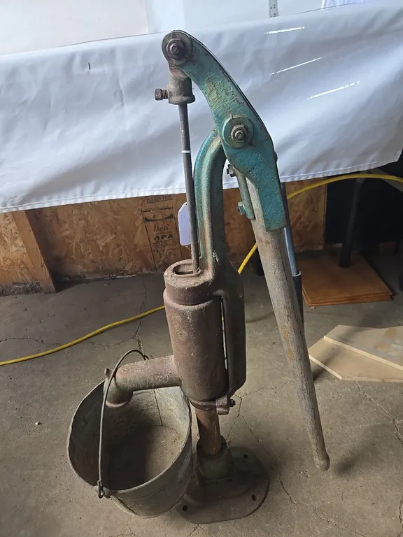 Monarch #2 Cast Iron Well Pump