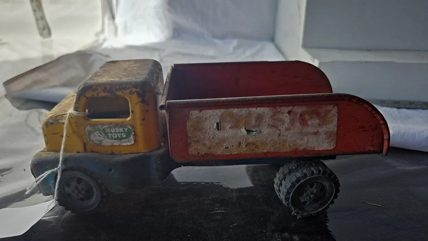 Husky Metal Dump Truck - played with condition
