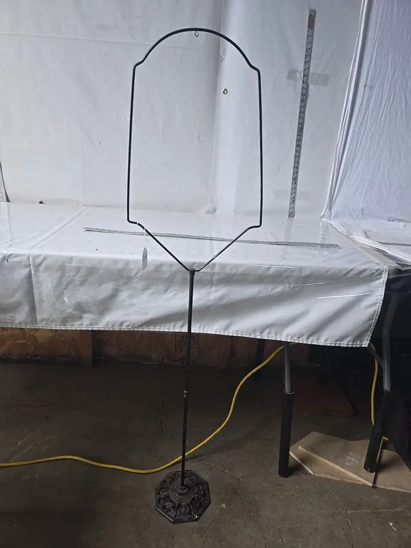 Bird Cage Stand - iron