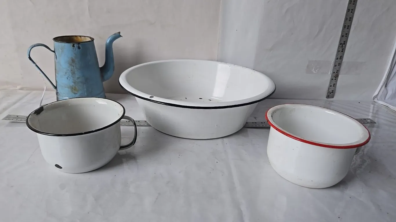 Enamelware - wash basin, chamber pot & coffee pot (no lid)
