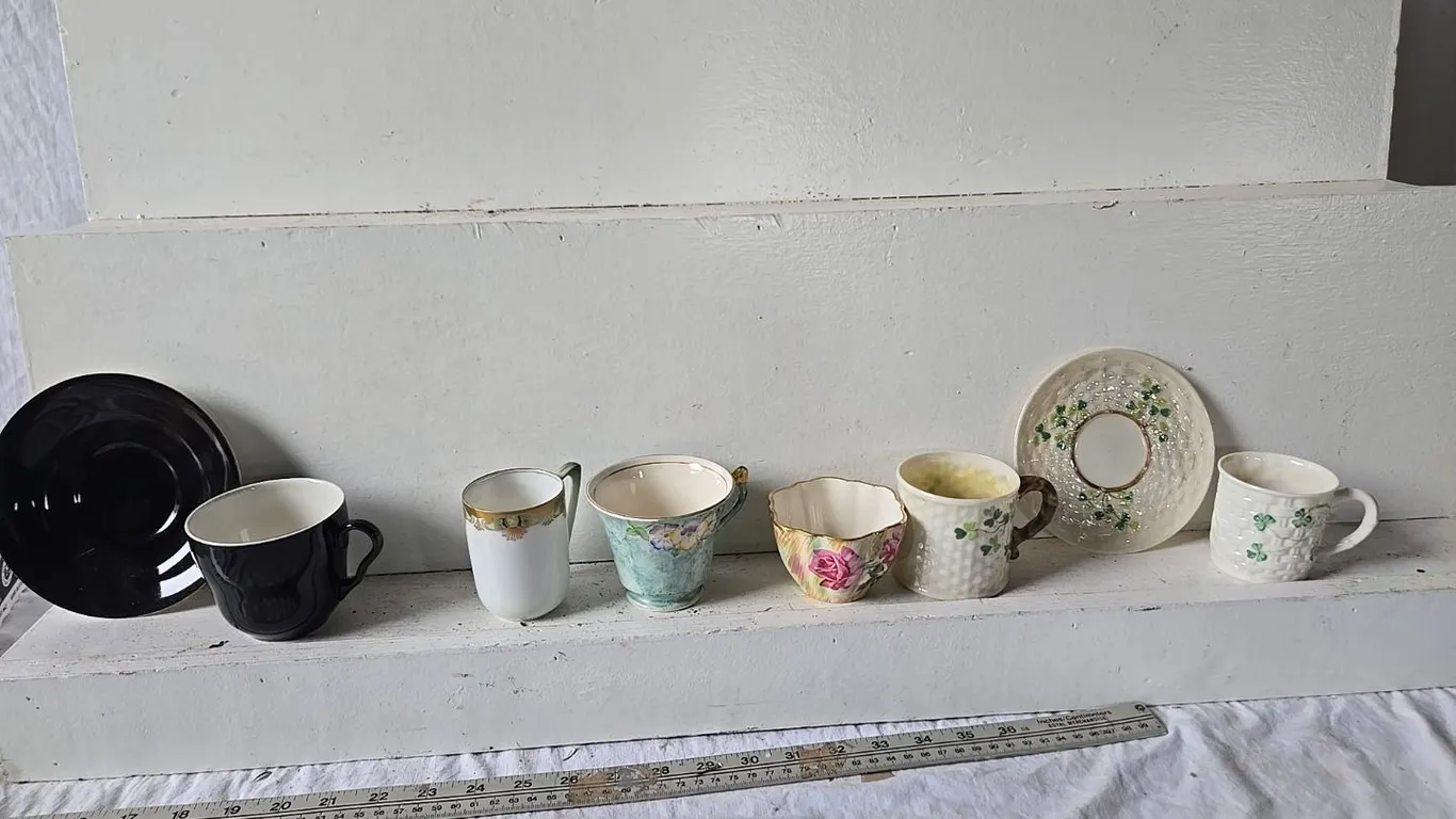 Misc. Tea cups & saucers