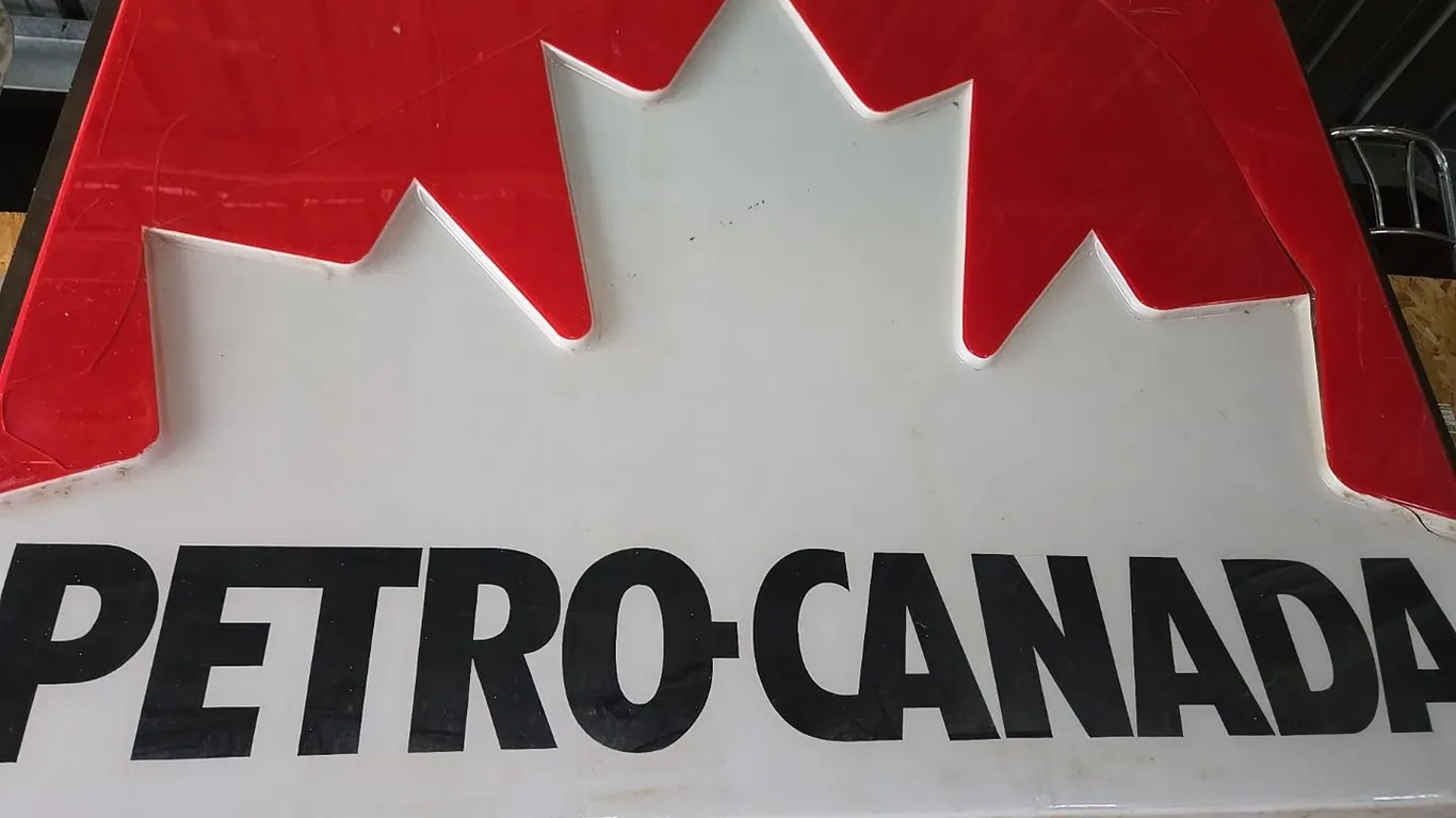 Petro-Canada Dealer Sign - original
