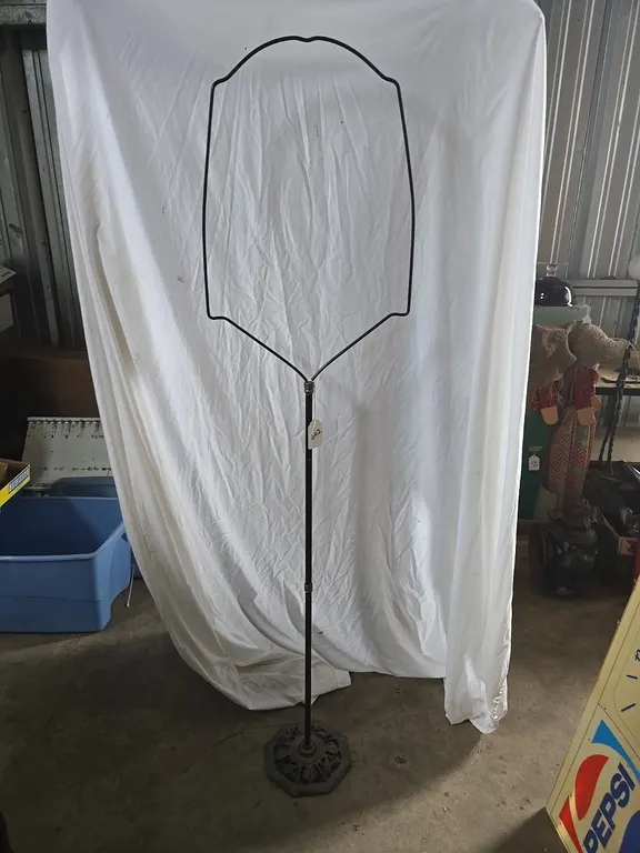 Bird Cage Stand - iron