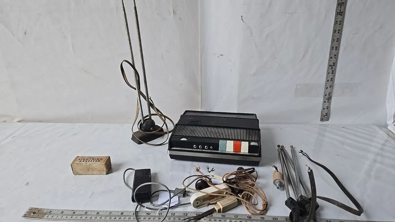 RCA Tape Recorder & Antennae's - as is