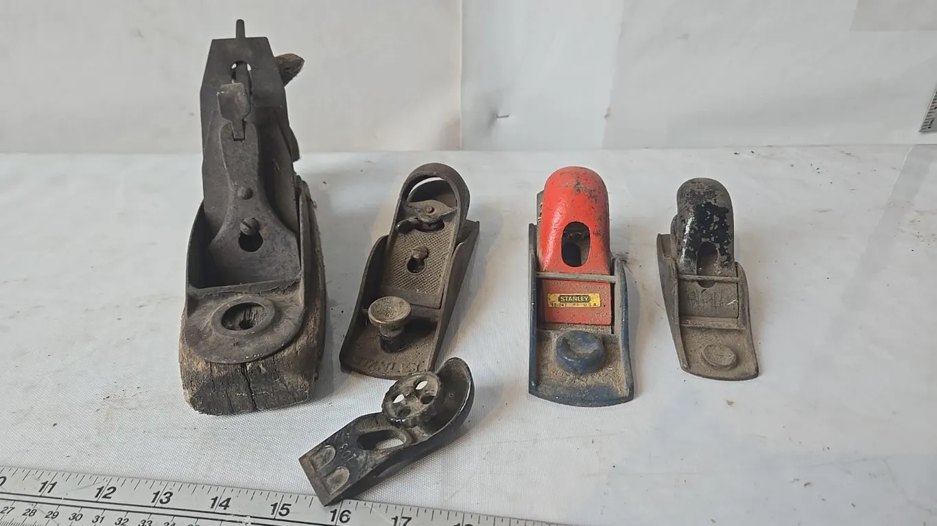 4 - sm. wood planes