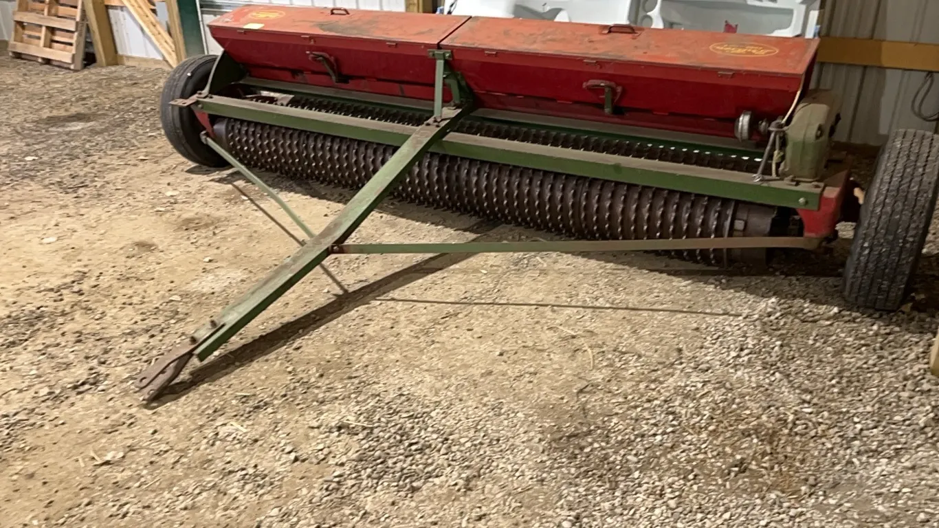 Brillion Sure Hand 10' Seeder SN: 41334