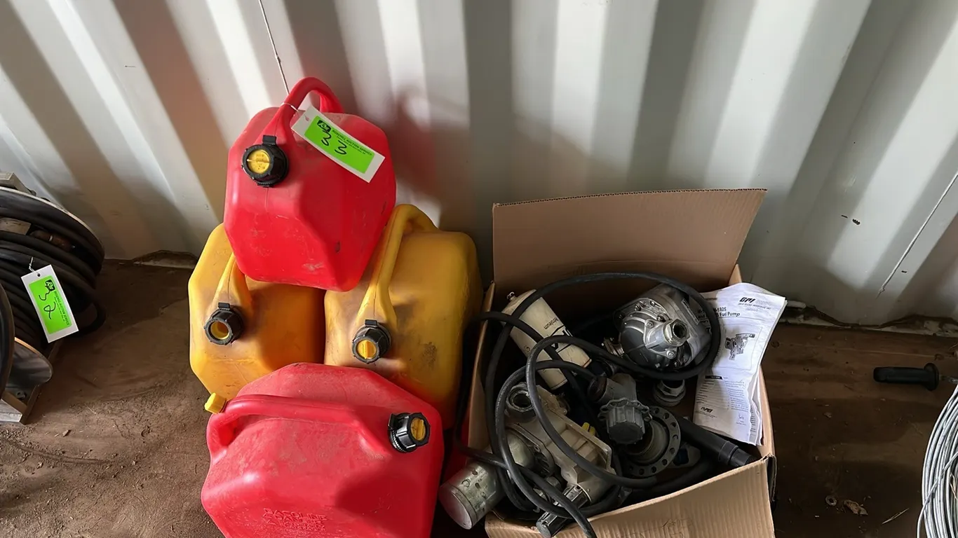 (4) Jerry Cans, Fuel Pumps, Lids, Filters