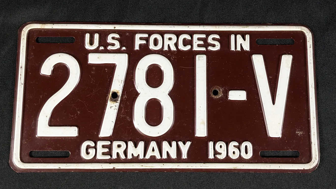 1960 US FORCES IN GERMANY LICENSE PLATE 2781-V UNITED STATES MILITARY