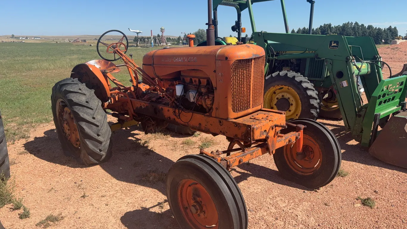 Allis-Chalmers WD45 Tractor