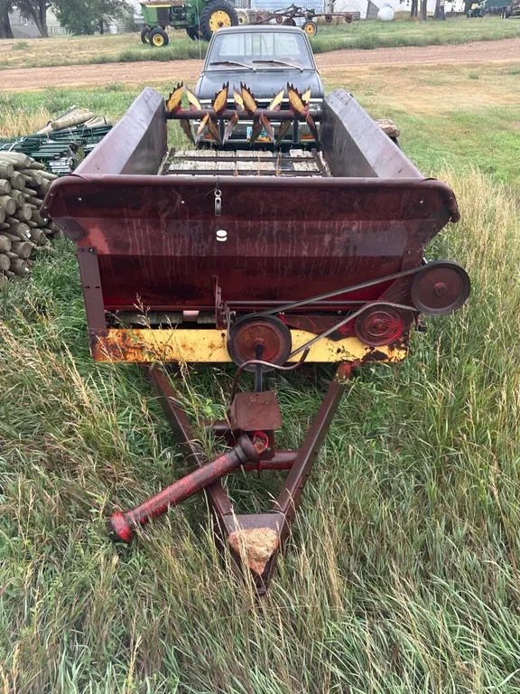 New Holland Manure Spreader